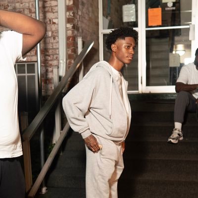 YounginHb's profile picture. 