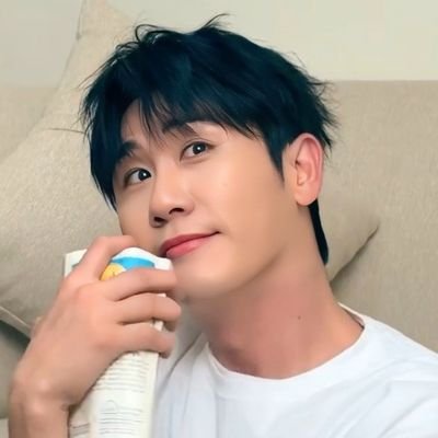 Daisytak_01's profile picture. 희망