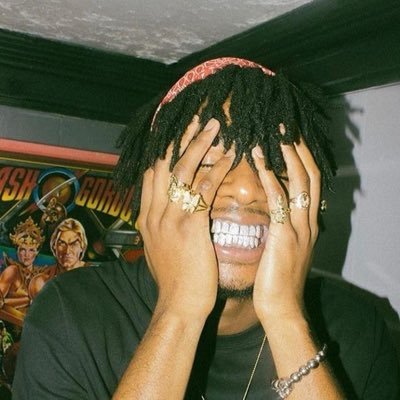 jazzyiekingvamp's profile picture. 