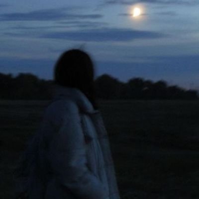 Bint_mehamood's profile picture. Simple but Significant. 🦢