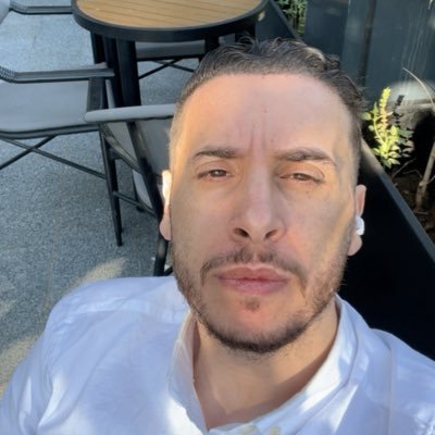 ehajjarr's profile picture. 