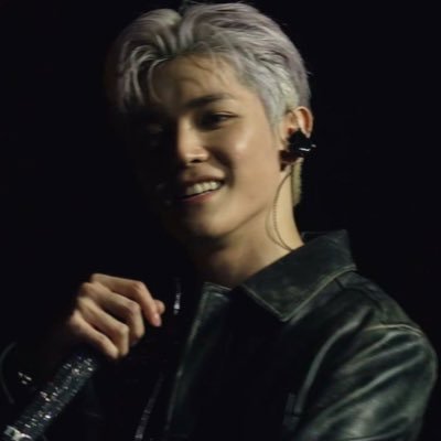 taeintermission's profile picture. 