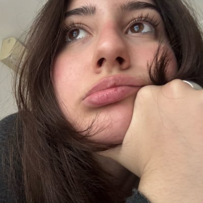 admoez's profile picture. back to black