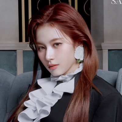 hotgirlsana's profile picture. spreading the vampire misamo agenda