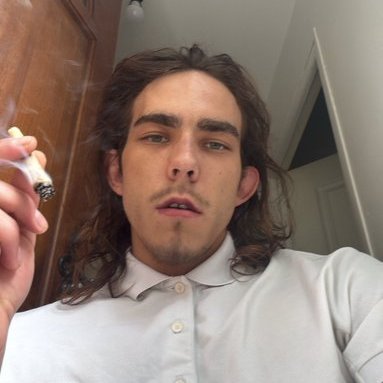 Picolovrairajel's profile picture. La folie me noie