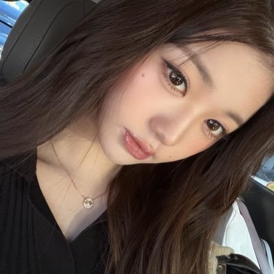 shvibie's profile picture. ֺ 𓂂 ca-tts mostly happy collector⠀ ╱ 果た യ ◌ 𓈒