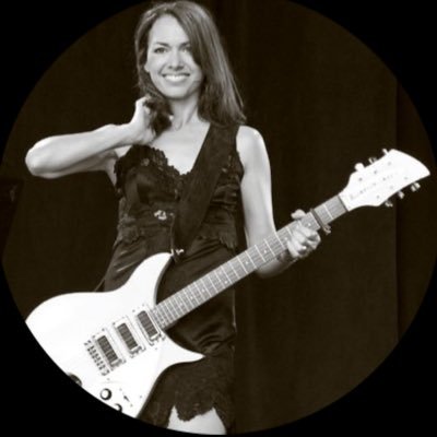 susanna_hoffs81's profile picture. Artist personal backup account !!