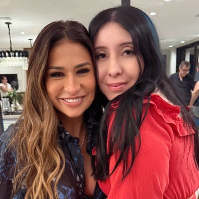 comvocesimone's profile picture. simone mendes, maite perroni e gabriela spanic.