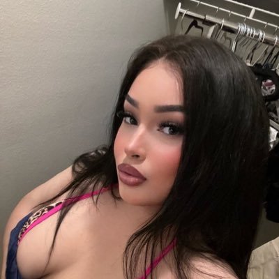 zafira602's profile picture. 23 💖 she/her ♡ desert babe 🌵✨ thick & tempting 🫧 throat certified💦 Tap in to book 🌿🔥 AZ links only • ACC ONLY • only paid collabs 🧘🏽‍♀️🖤