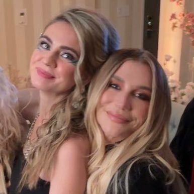 stargirlcontent's profile picture. I’m gonna dance until I feel alright 🎧🎶✨