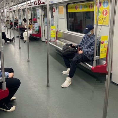 albiiiithaa's profile picture. 29岁0.5来 20cm 推找合适发泄的年上大叔 推止于推 喜欢的私信 谢谢