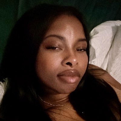 1banananutttz's profile picture. 30🈵 . Licensed Cosmetologist/Instructor 📚✂️. Muslimah 🧕🏾🤲🏾 301🔛757 #SUCKAFREE 🐍