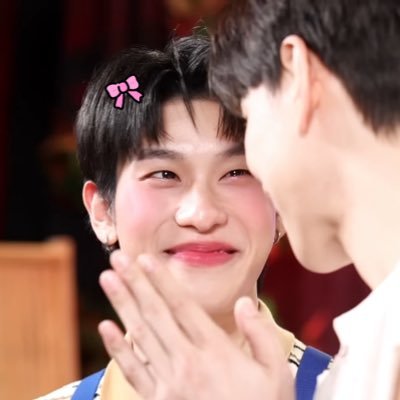 blue_xmin's profile picture. my love @offclASTRO | @oueiija | @TOTOGABACK | 항상 옆에 있을게 ˚₊·—̳͟͞͞♡ ⭐️🦖🚗💗🏳️‍🌈