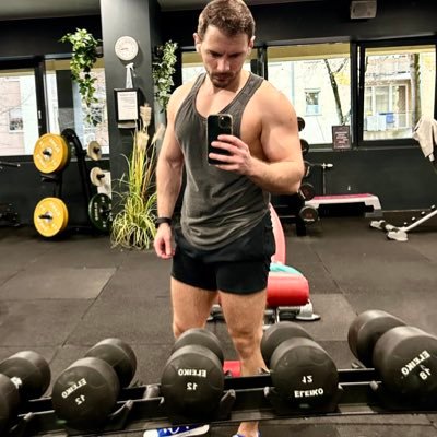 dnl_br_s's profile picture. 