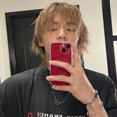 Mikalatrola_'s profile picture. 