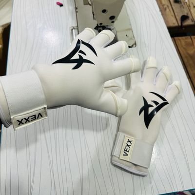 FarwaMubashir5's profile picture. Protective Wear Co. specializes in providing top-quality sports gloves, safety wear, and uniforms for athletes, workers, and enthusiasts. #Baseball #GkGLOVES