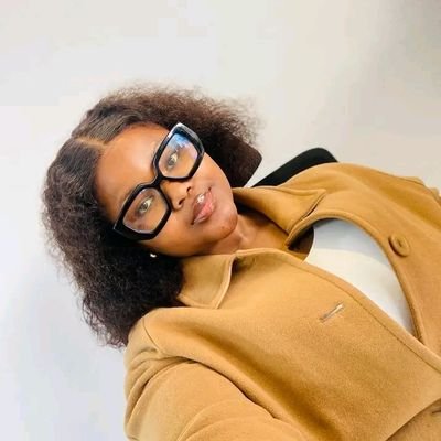 madonselazihle's profile picture. 