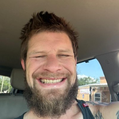 Pay10Piggy's profile picture. Come drain my wallet 💳. I send You Receive