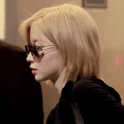 aszice's profile picture. 