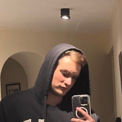 romanrakhlin's profile picture. 22. iOS dev. Built #1 lifestyle category app