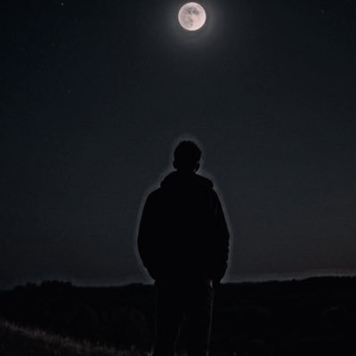 alsm00w's profile picture. أكتب لأبوح بما يختلج في داخــلي ، ولأمنح ذاتـــي صوتها الخفي ، أو ظلالاً تمرّ بي ولا تعنيني لكنها تختارني لأصوّرها بالكلمات . ( تربوي - سيكولوجي )