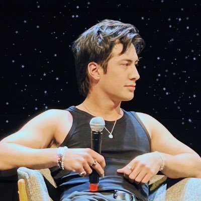 tbosasnow's profile picture. going unknown as any angel to me. free 🇵🇸.