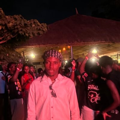 ebiowei_'s profile picture. Building @StudioCreativaa