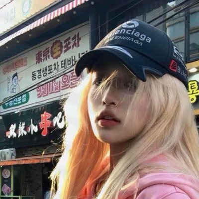 438272619K's profile picture. 