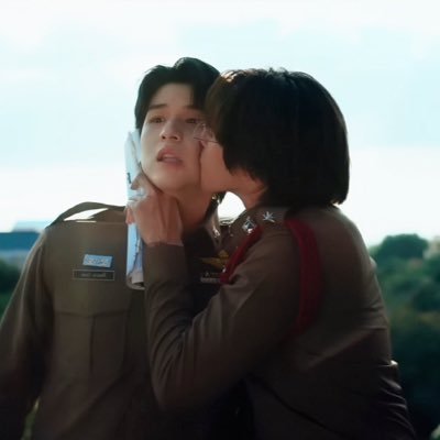 boldlyboldly's profile picture. ✿ ☁︎ ꕀ #สกายนานิ ; #skynani ꕀ ☁︎ ✿