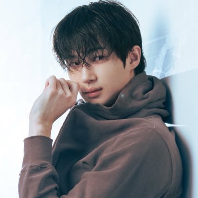 Byeopn's profile picture. @hyedyoon’s top pick. (Notivum, 1991)