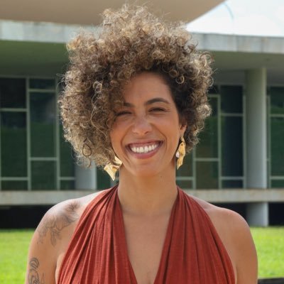 taliriapetrone's profile picture. 