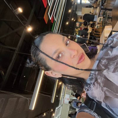 louushouse's profile picture. dedicada a Freud, taylor swift y al amor