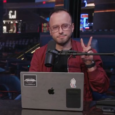 TheRobbeo's profile picture. Do stuff at @VSiNLive | Co-Host for VSiN's First Strike Podcast | Host of Fighting With Numbers Podcast