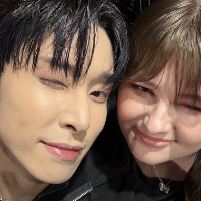 dhynabi's profile picture. 