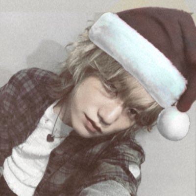 2heollis's profile picture. ㅤ۪ ꩜ ꒰ #p1h & #xdz ꒱ .˚⊹. 𝘸𝘵𝘪𝘮𝘥 .ᐟ ࣪⊹˚.