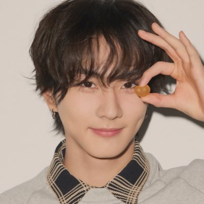 wonfolders's profile picture. mind so full of 정원 i want to cry on my pillow