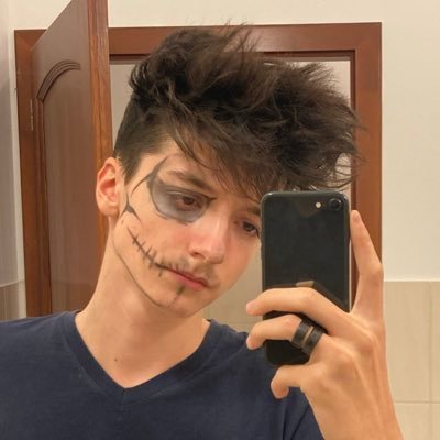 GoldenBIOS's profile picture. I love Windows Server 2003 R2