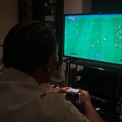 ninessevenn's profile picture. Random mix of numbers and players - Occasional half arsed Rangers analysis