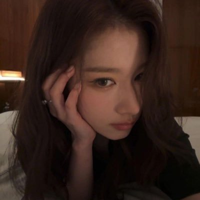 gfmtzk's profile picture. twice e day6