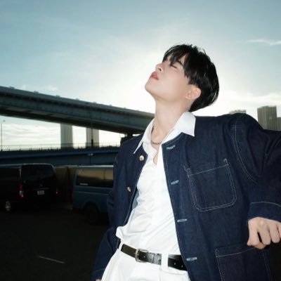 Moon20002000200's profile picture. Still here since 2023 💫/ esperando por um Happy Ending 📖✍️/ fã de : Jeff Satur 🪐/ Barcode🌻🍀 /KengNamping 🦆🐰/