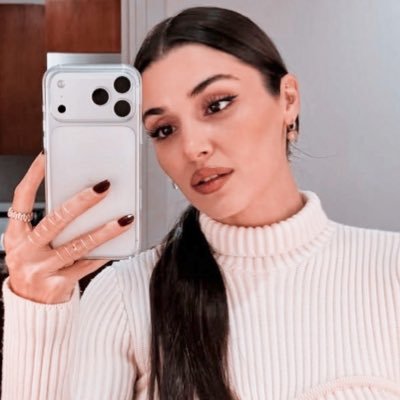 bidunyasevdim's profile picture. 🐥