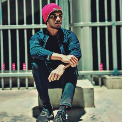 AdArphon304434's profile picture. 