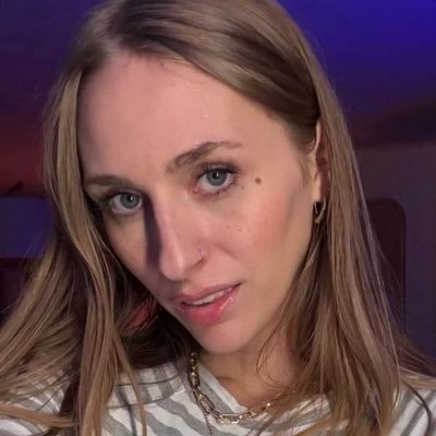 ANGELYOUNGSO's profile picture. 