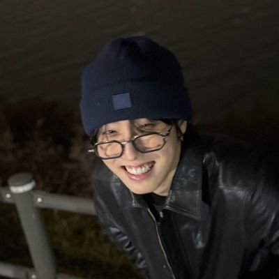 jkjapckkc's profile picture. ˚.⋆˙ᯓ★📷 ukr/eng ☾ artist ☾ skz – minsung & polyskz, ot8 ☾ dni: russians/russia supporters, not ot8 ☾ priv: @definedovboyob 🎧✮⋆‧₊˚♪