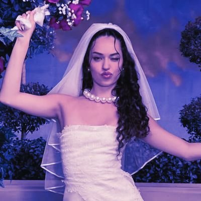 missposesssive's profile picture. @juventusfc 🇨🇦 @LFC @F1 | Logan ♡