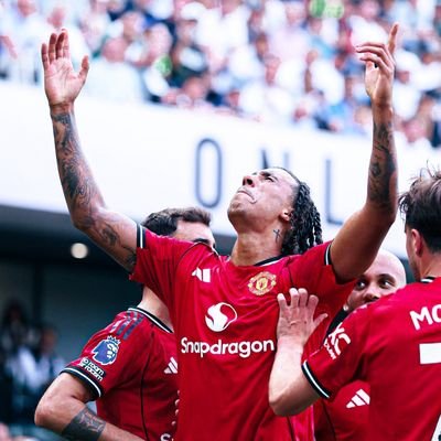 ClintonSero's profile picture. Medical Lab Scientist 
Data analyst 
Man united Fan
Football content creator