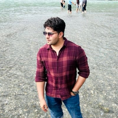 Samkhanday's profile picture. On a mission to spread happiness & financial clarity. Analyst by trade, motivator by heart. Grateful & disciplined !