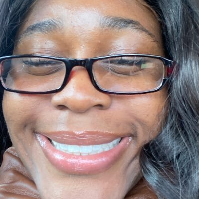 Ayeeshaetu's profile picture. Doctor. 블링크. Psychological thrillers and romcoms🙂‍↕️. comics. drawing. music. movies. One step at a time 🙃