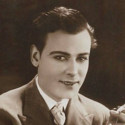 AlternatNews's profile picture. 