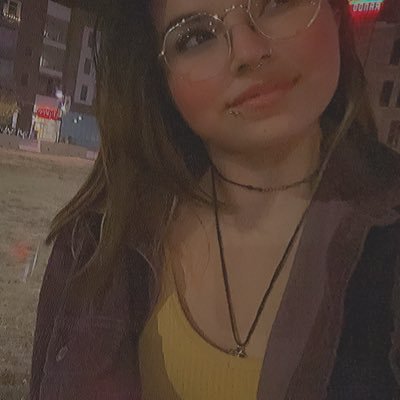 𝚊𝚟𝚎𝚛𝚢𓅰 Profile